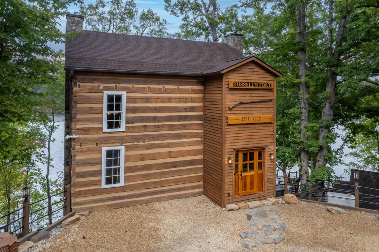 Russell'S Fort At White Oak Point: Historical Cabin On Lake Lure, Luxury, Direct Lake Access! Villa Exterior photo