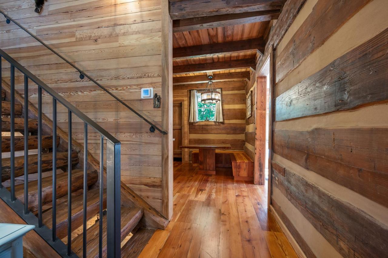 Russell'S Fort At White Oak Point: Historical Cabin On Lake Lure, Luxury, Direct Lake Access! Villa Exterior photo