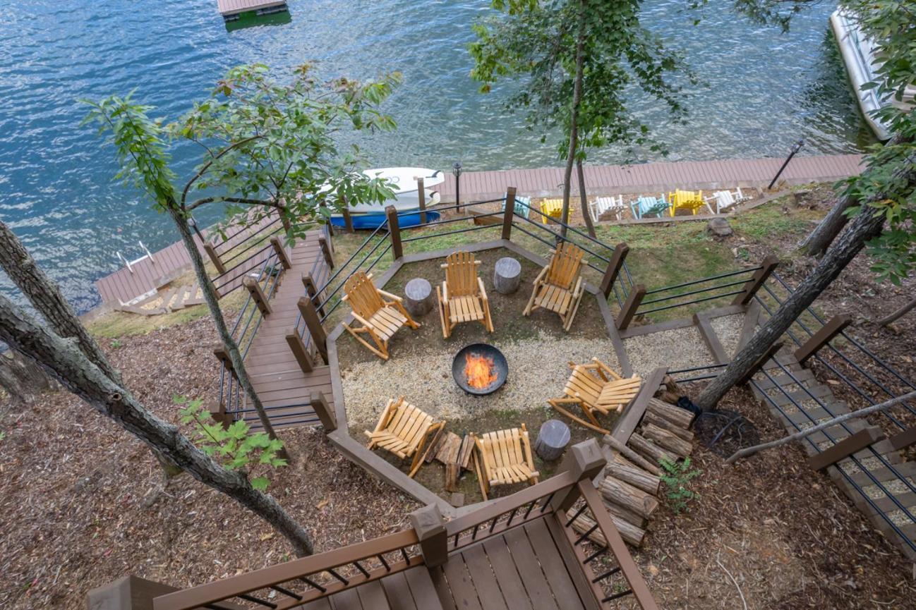 Russell'S Fort At White Oak Point: Historical Cabin On Lake Lure, Luxury, Direct Lake Access! Villa Exterior photo